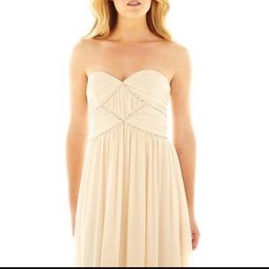 Pearl by Georgina Chapman of Marchesa dress